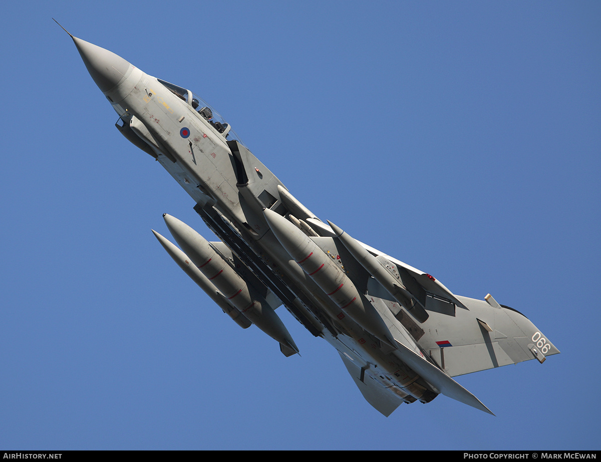 Aircraft Photo of ZA601 | Panavia Tornado GR4 | UK - Air Force | AirHistory.net #149039