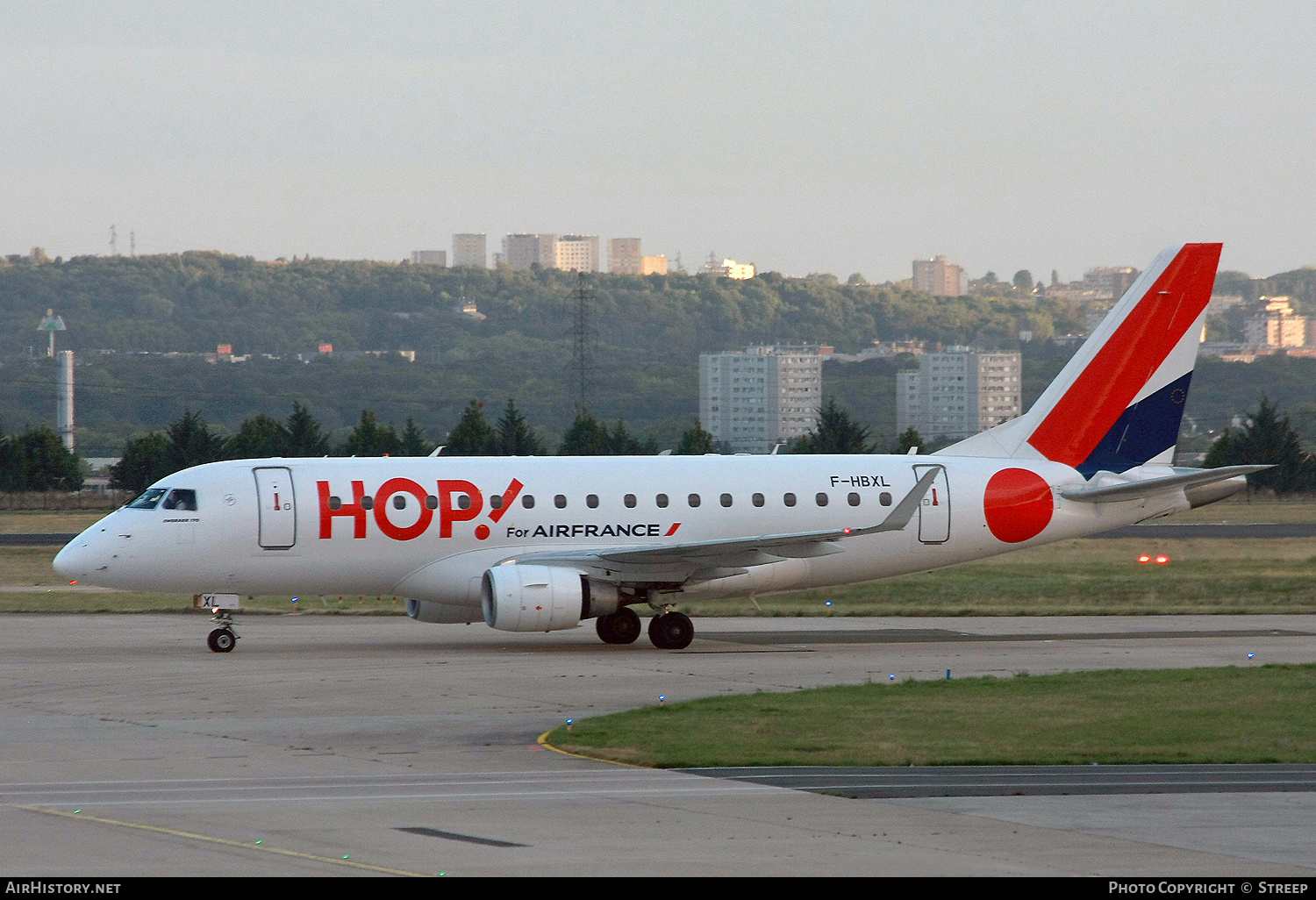 Aircraft Photo of F-HBXL | Embraer 170LR (ERJ-170-100LR) | Hop! | AirHistory.net #149070