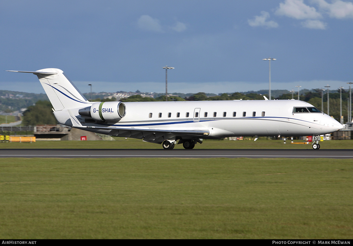 Aircraft Photo of G-SHAL | Bombardier Challenger 850 (CRJ-200SE/CL-600-2B19) | AirHistory.net #149189