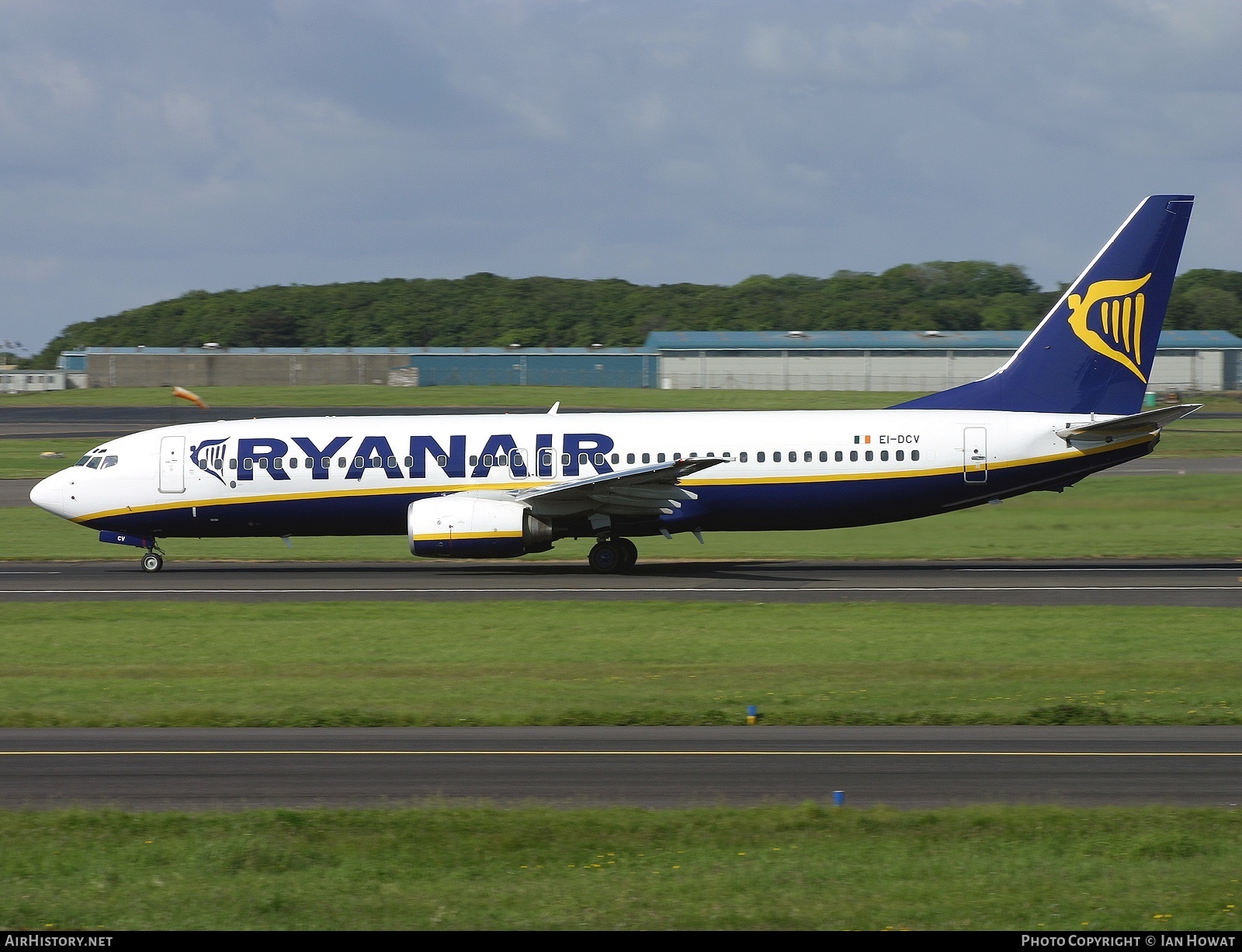 Aircraft Photo of EI-DCV | Boeing 737-8AS | Ryanair | AirHistory.net #149312
