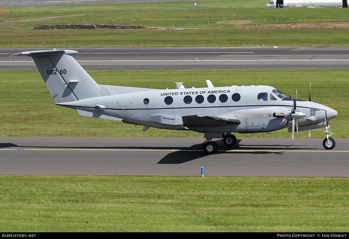 Aircraft Photo of 10-0260 / 00260 | Hawker Beechcraft C-12V-1 Huron (B200C) | USA - Army | AirHistory.net #149385