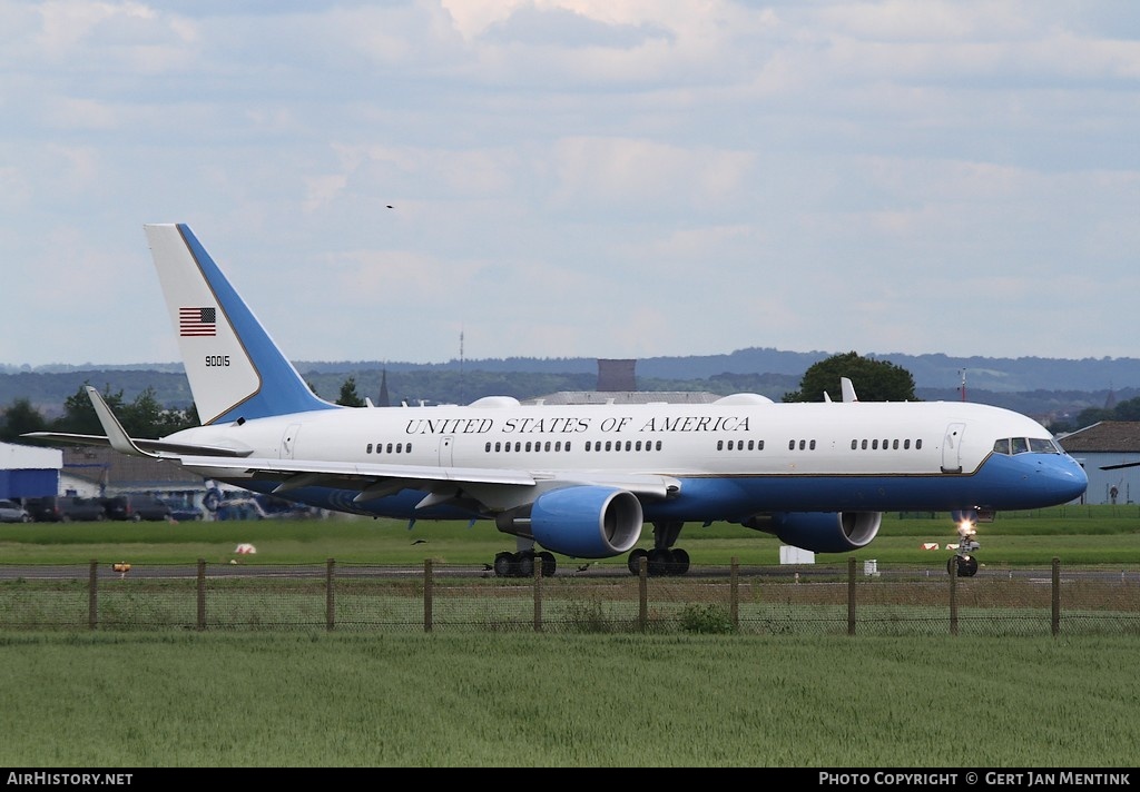 Aircraft Photo of 09-0015 / 90015 | Boeing C-32A (757-200) | USA - Air Force | AirHistory.net #149400