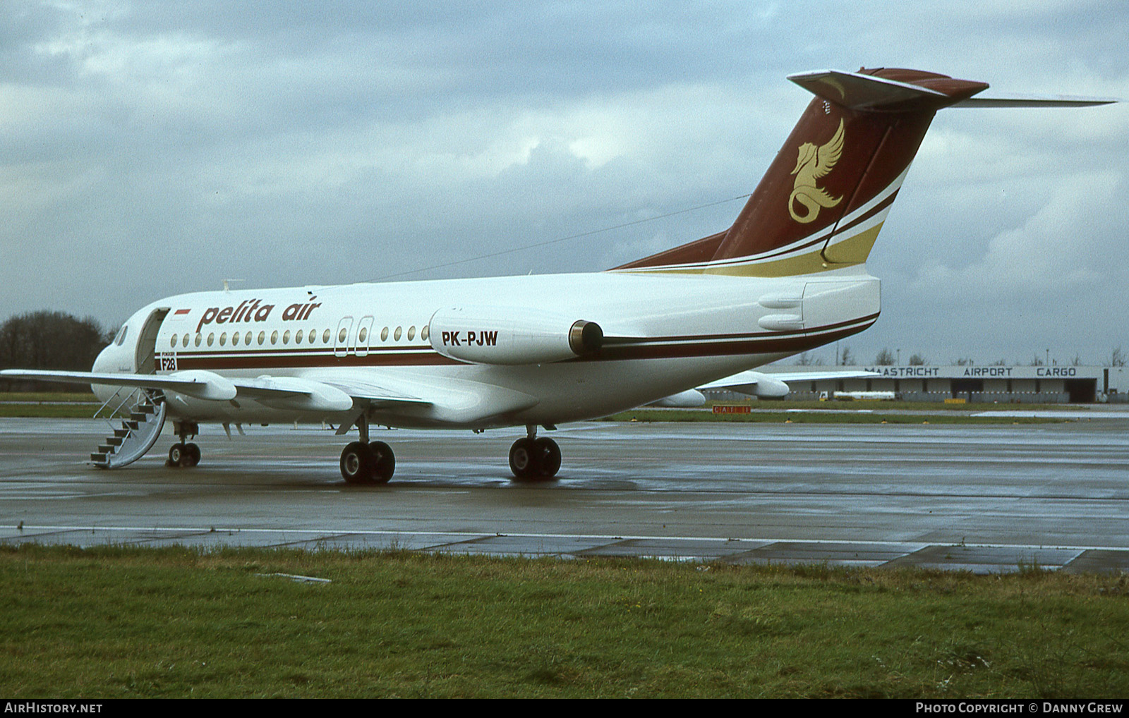 Aircraft Photo of PK-PJW | Fokker F28-4000 Fellowship | Pelita Air Service | AirHistory.net #149455