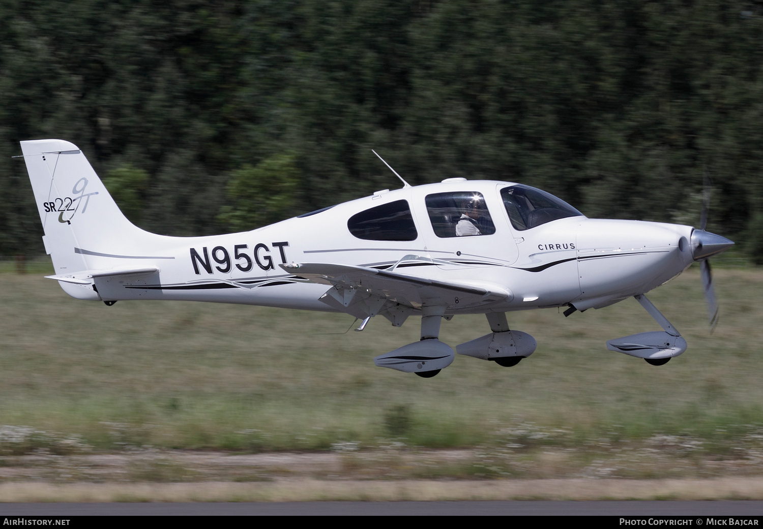 Aircraft Photo of N95GT | Cirrus SR-22 G2-GTS | AirHistory.net #149467