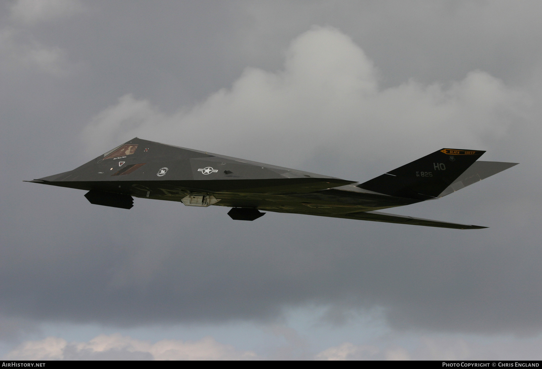 Aircraft Photo of 84-0825 / AF84-825 | Lockheed F-117A Nighthawk | USA - Air Force | AirHistory.net #149536