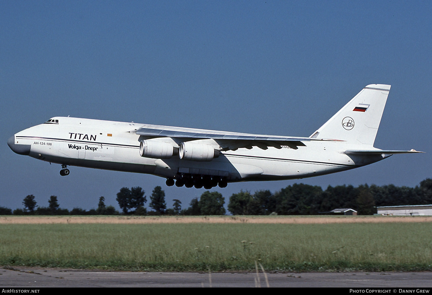 Aircraft Photo of RA-82003 | Antonov An-124-100 Ruslan | Titan Cargo | AirHistory.net #149637