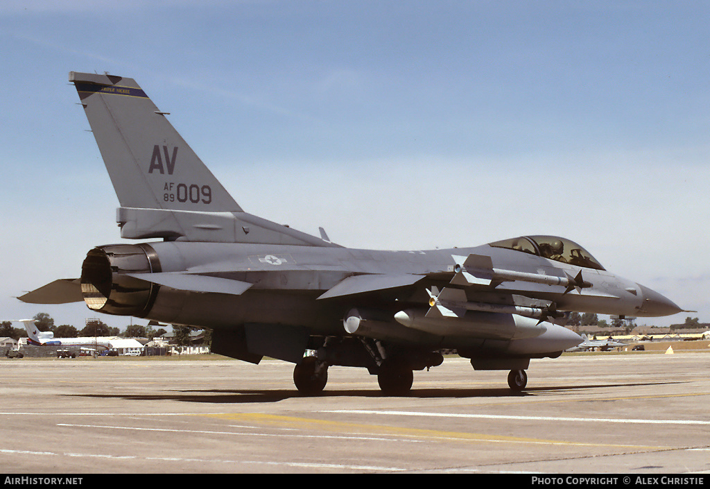 Aircraft Photo of 89-2009 / AF89-009 | General Dynamics F-16CG Fighting Falcon | USA - Air Force | AirHistory.net #149770