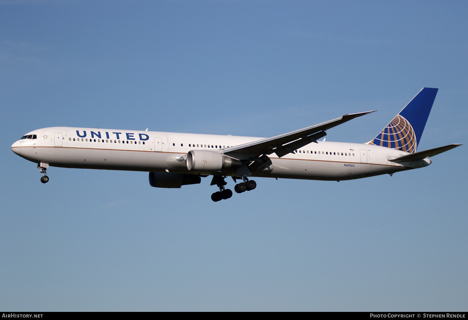 Aircraft Photo of N69063 | Boeing 767-424/ER | United Airlines | AirHistory.net #149779