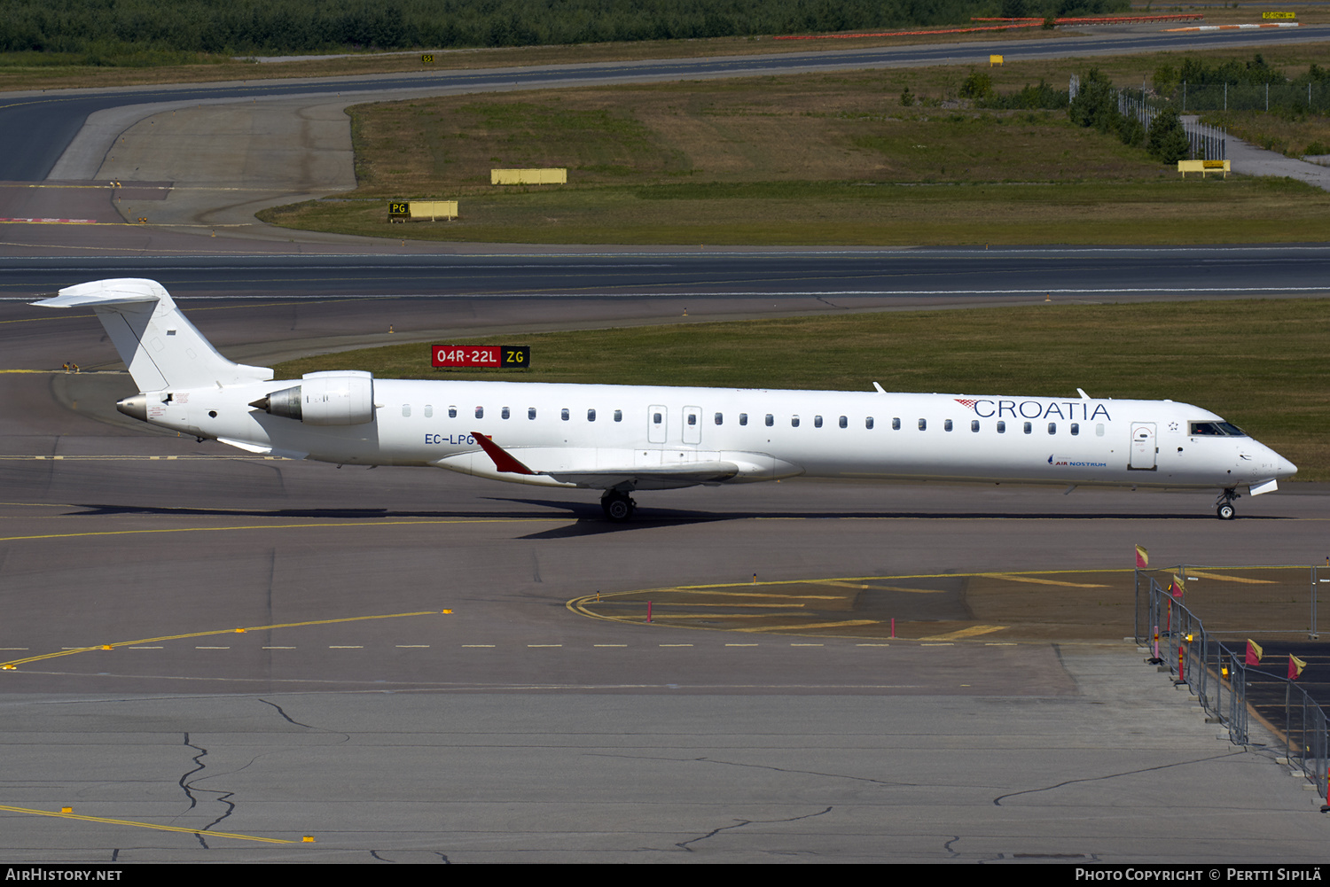 Aircraft Photo of EC-LPG | Bombardier CRJ-1000 (CL-600-2E25) | Croatia Airlines | AirHistory.net #149780