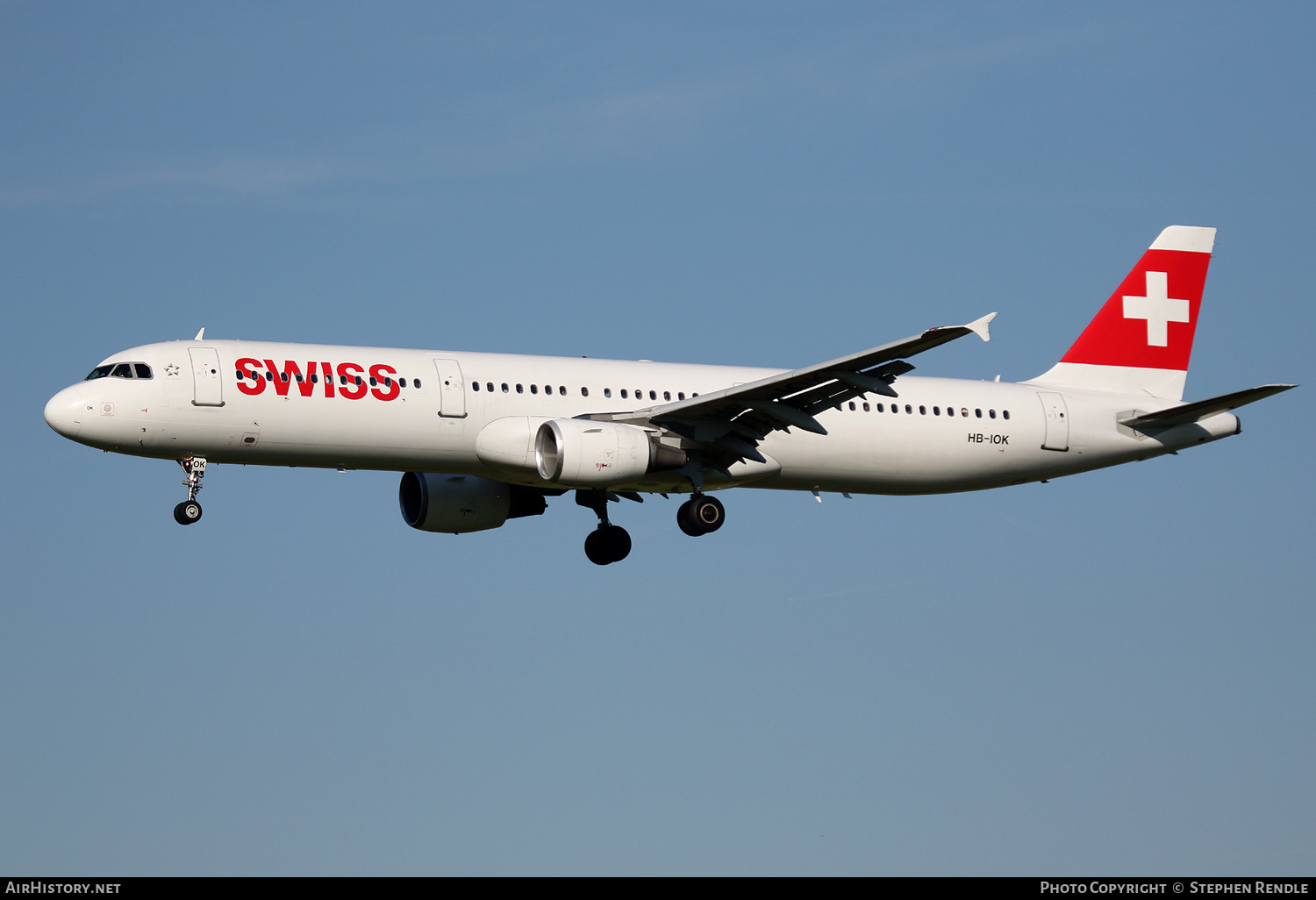 Aircraft Photo of HB-IOK | Airbus A321-111 | Swiss International Air Lines | AirHistory.net #149787
