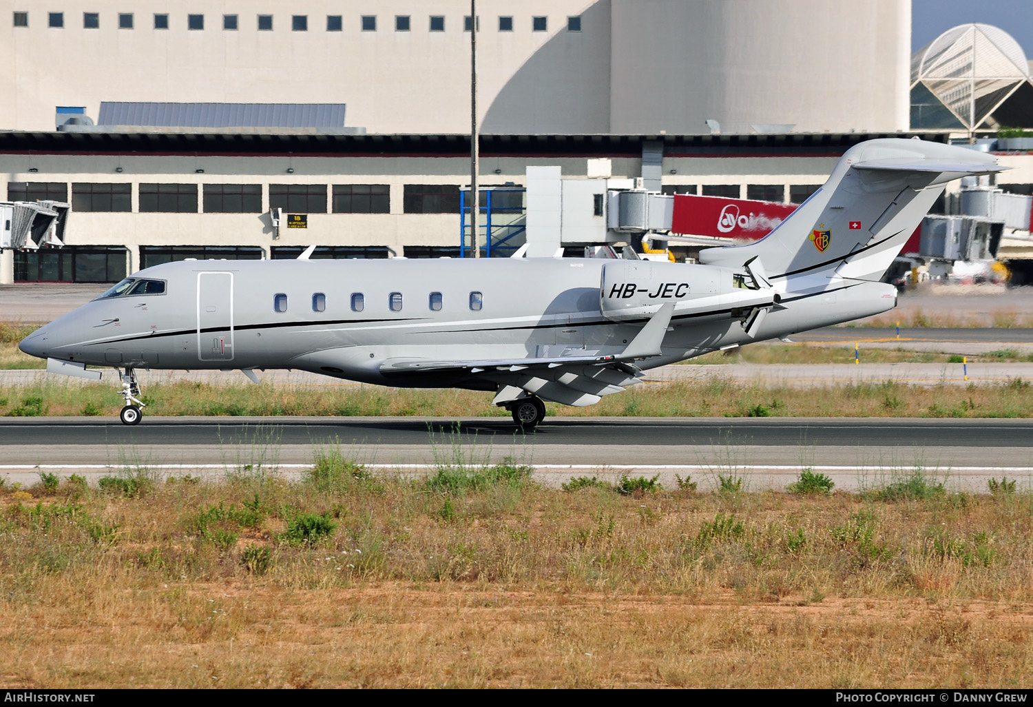 Aircraft Photo of HB-JEC | Bombardier Challenger 300 (BD-100-1A10) | AirHistory.net #149835