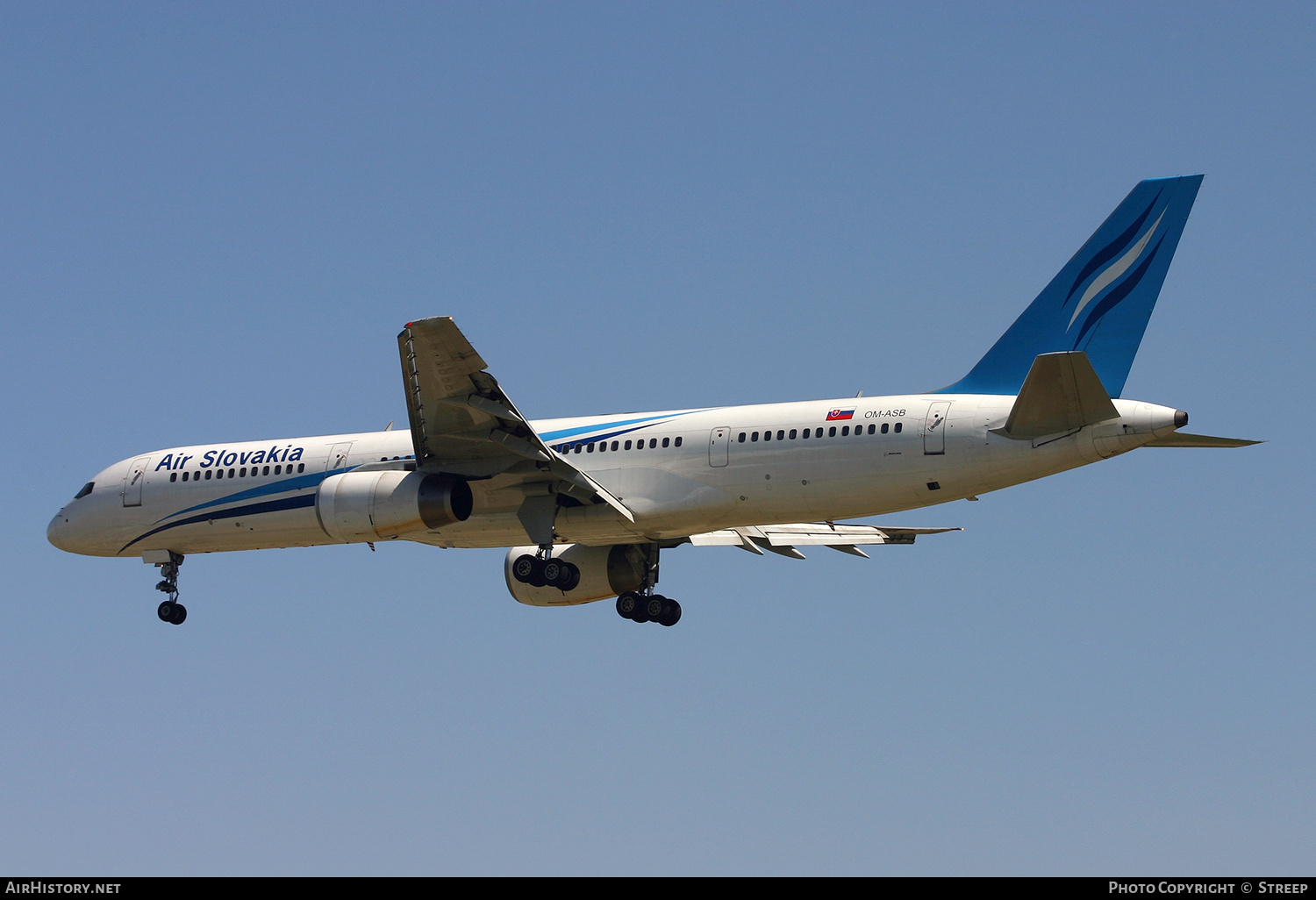 Aircraft Photo of OM-ASB | Boeing 757-236 | Air Slovakia | AirHistory.net #149855