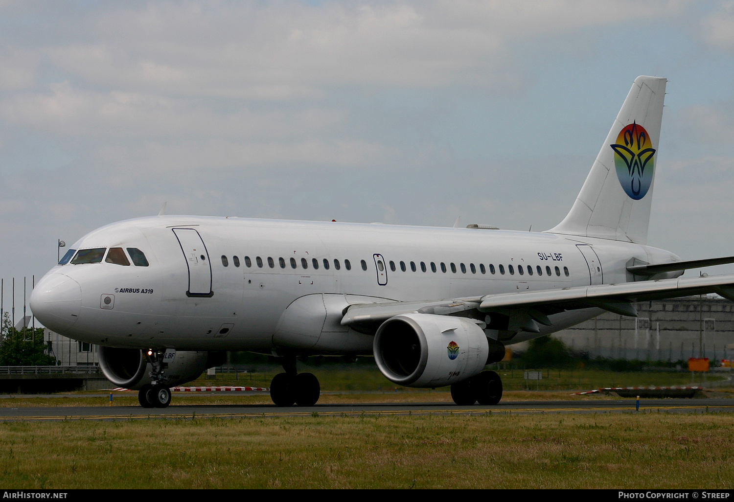 Aircraft Photo of SU-LBF | Airbus A319-112 | Lotus Air | AirHistory.net #149870