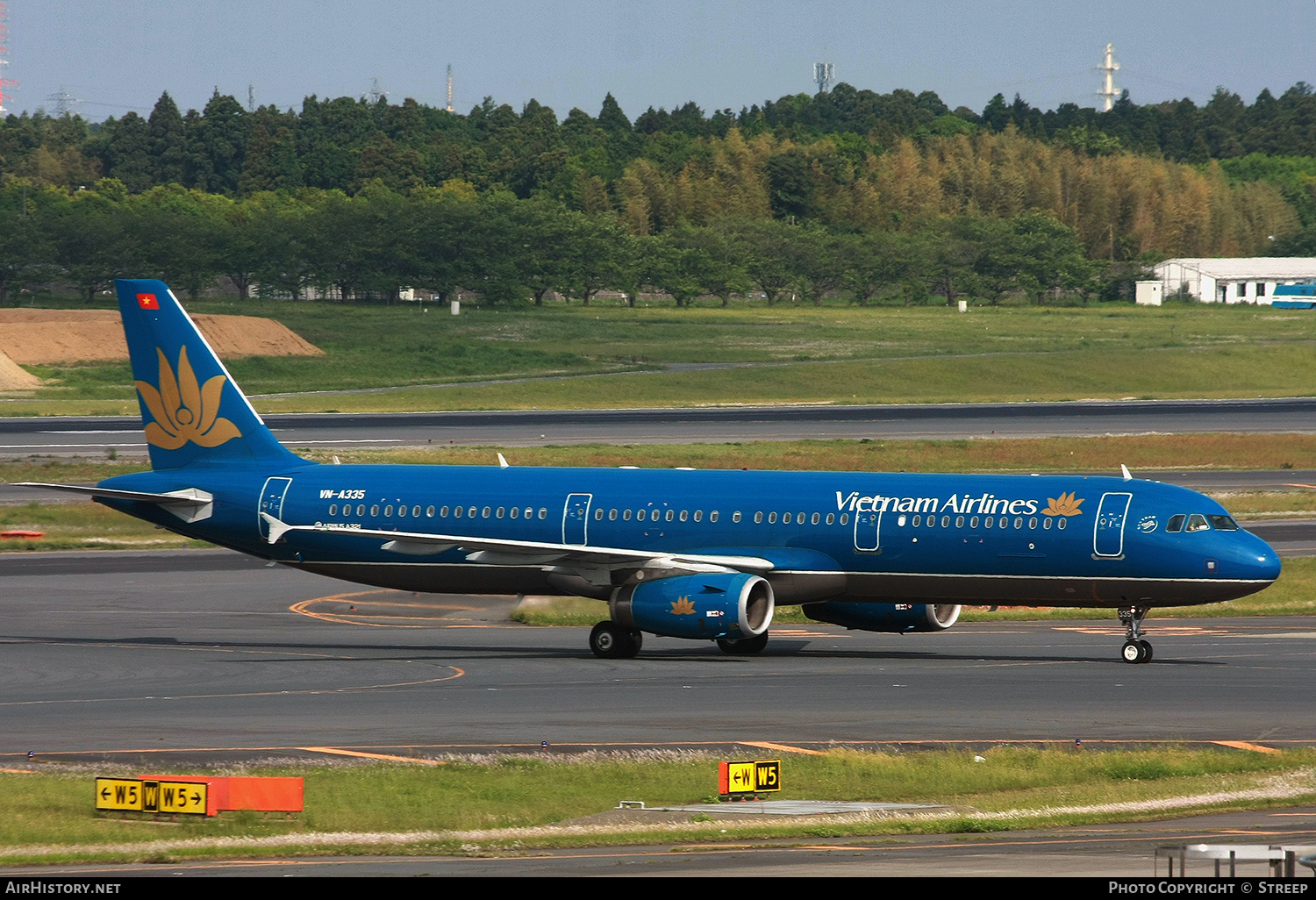 Aircraft Photo of VN-A335 | Airbus A321-231 | Vietnam Airlines | AirHistory.net #149910