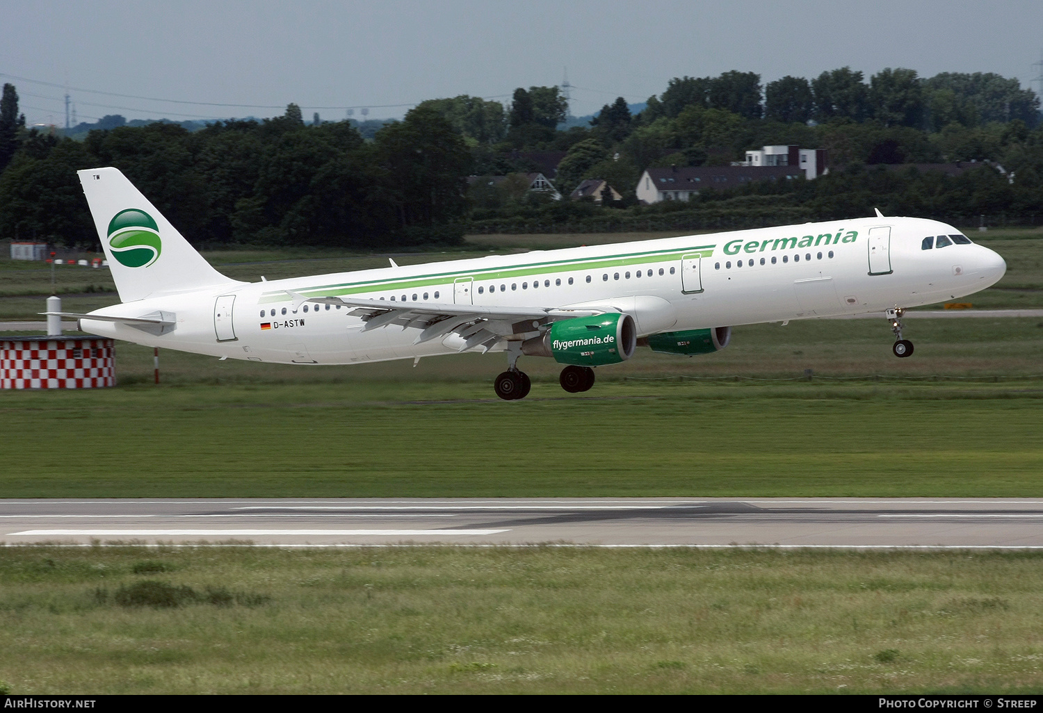 Aircraft Photo of D-ASTW | Airbus A321-211 | Germania | AirHistory.net #149968