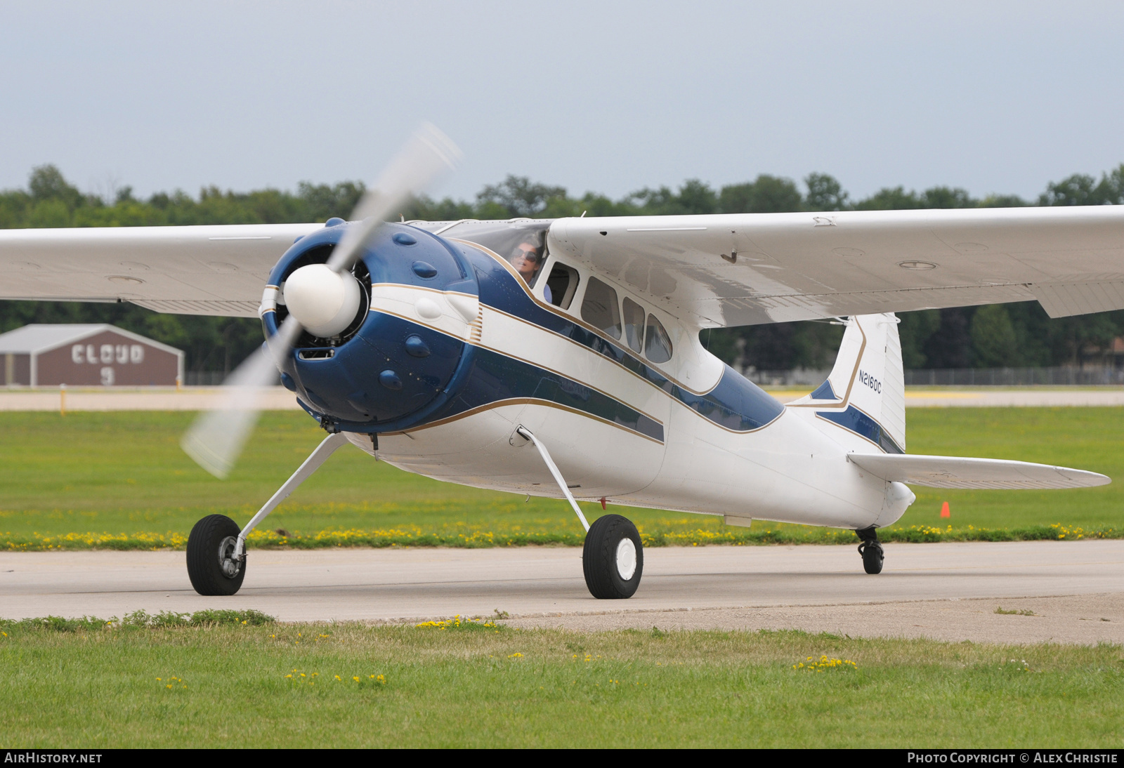 Aircraft Photo of N2160C | Cessna 195B | AirHistory.net #149972