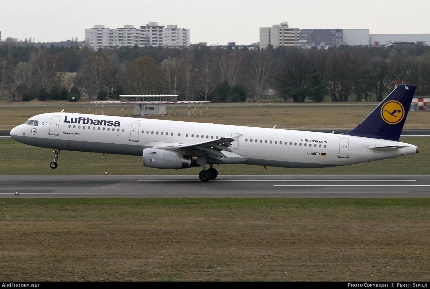 Aircraft Photo of D-AIDB | Airbus A321-231 | Lufthansa | AirHistory.net #150004