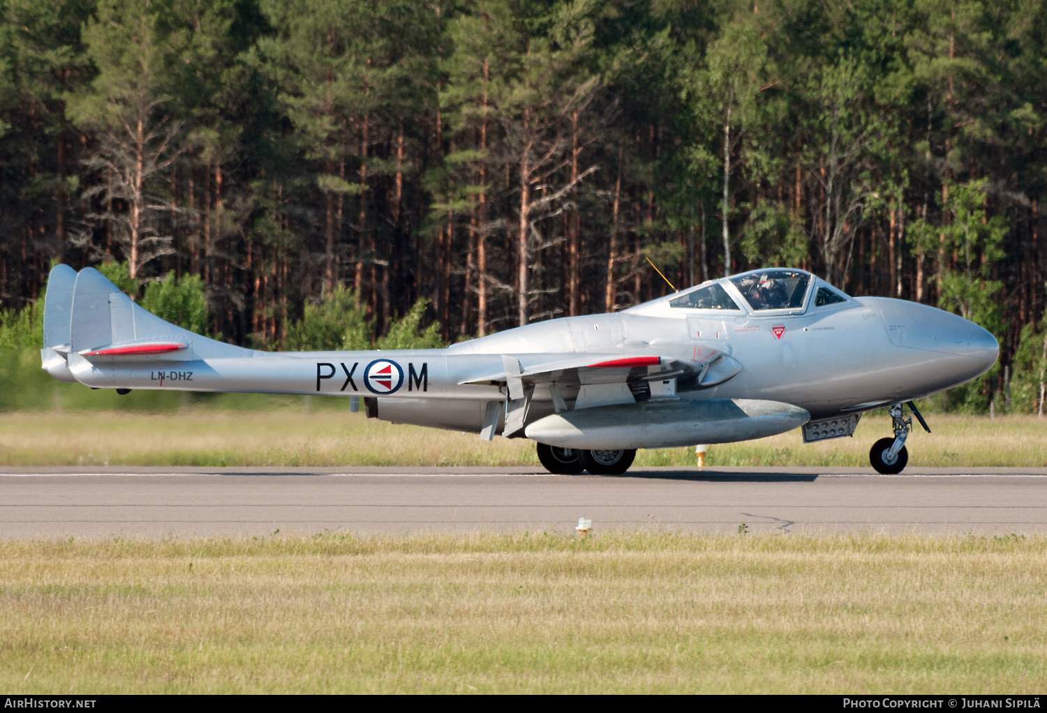 Aircraft Photo of LN-DHZ | De Havilland D.H. 115 Vampire T55 | Norway - Air Force | AirHistory.net #150007