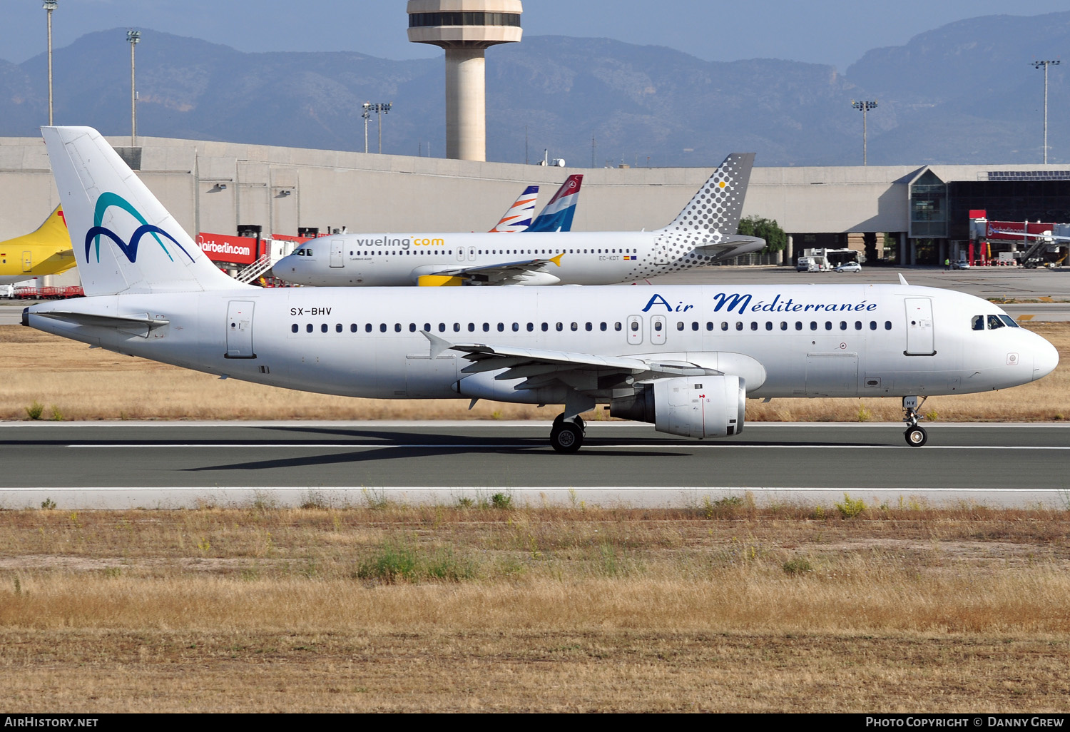 Aircraft Photo of SX-BHV | Airbus A320-211 | Air Méditerranée | AirHistory.net #150026