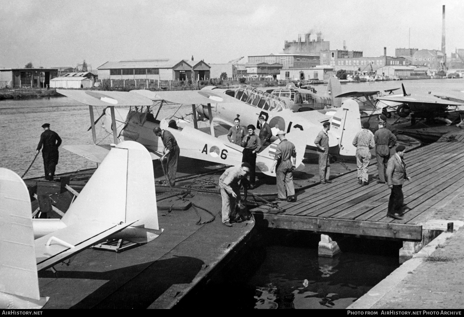 Aircraft Photo of A-6 | De Havilland D.H. 82A Tiger Moth II | Netherlands - Air Force | AirHistory.net #150100