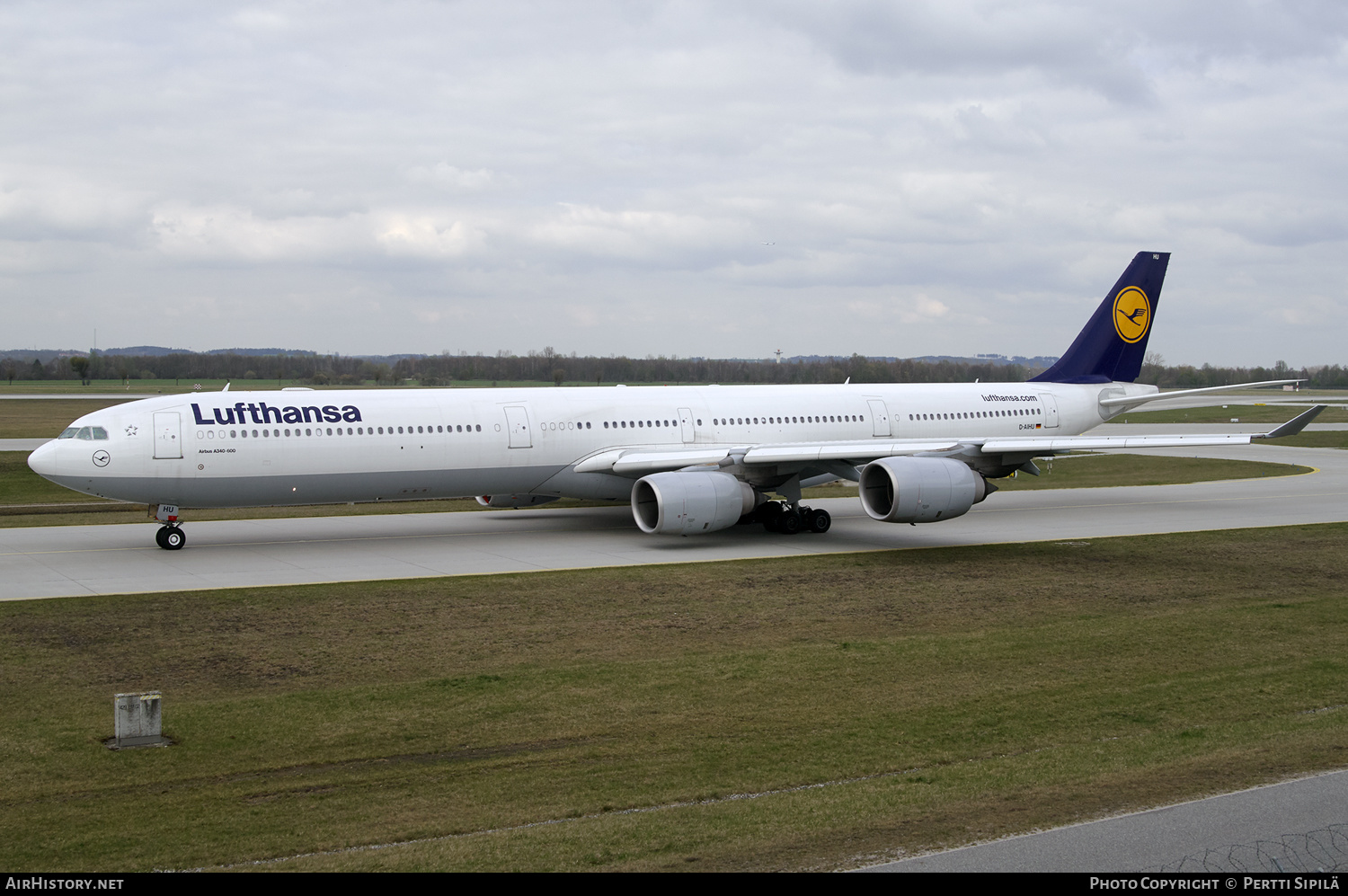 Aircraft Photo of D-AIHU | Airbus A340-642 | Lufthansa | AirHistory.net #150114