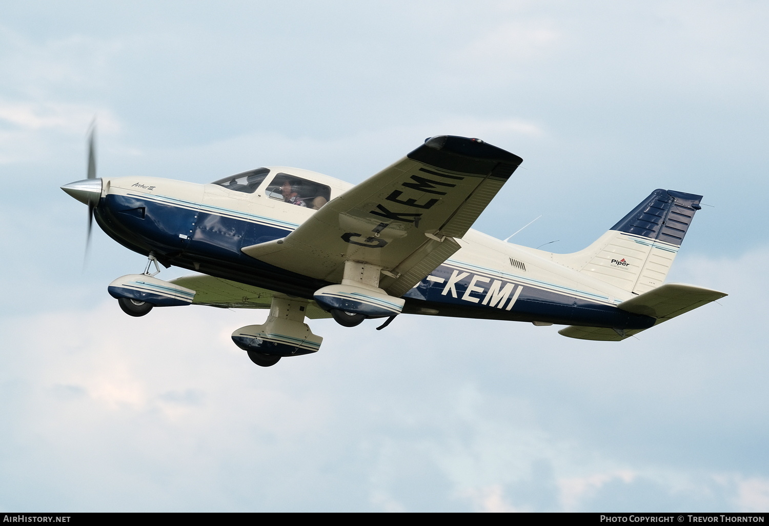 Aircraft Photo of G-KEMI | Piper PA-28-181 Archer III | AirHistory.net #150329