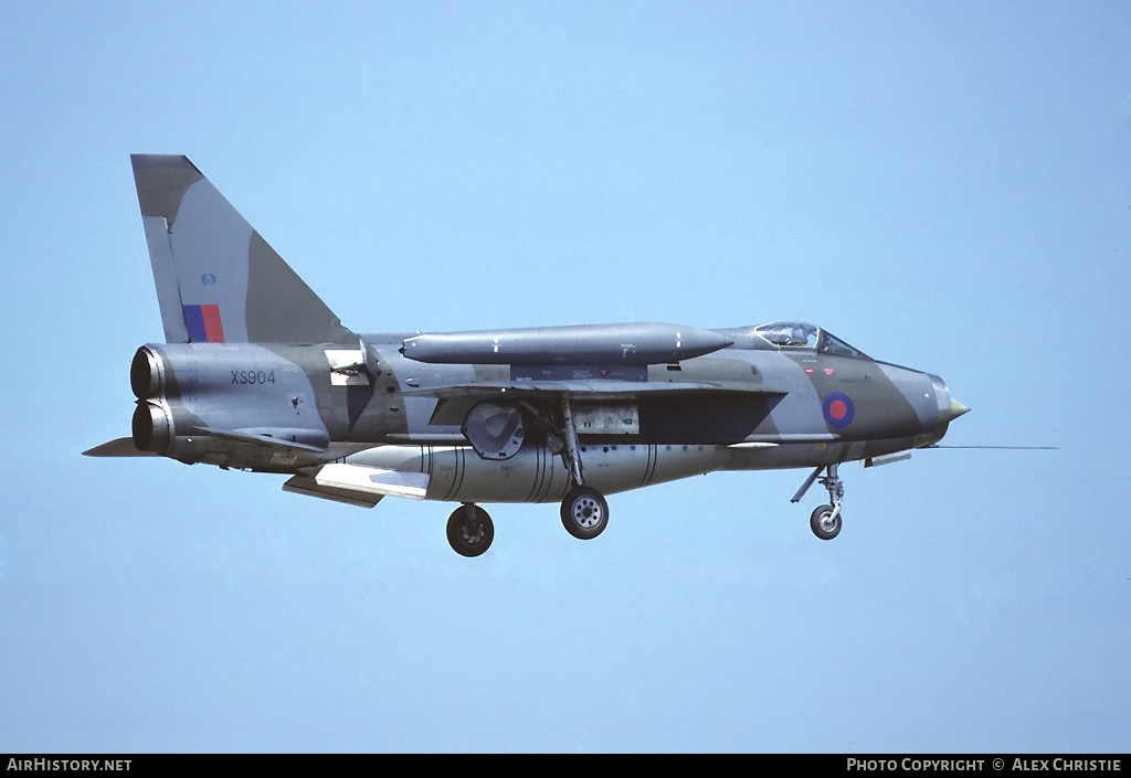 Aircraft Photo of XS904 | English Electric Lightning F6 | UK - Air Force | AirHistory.net #150406