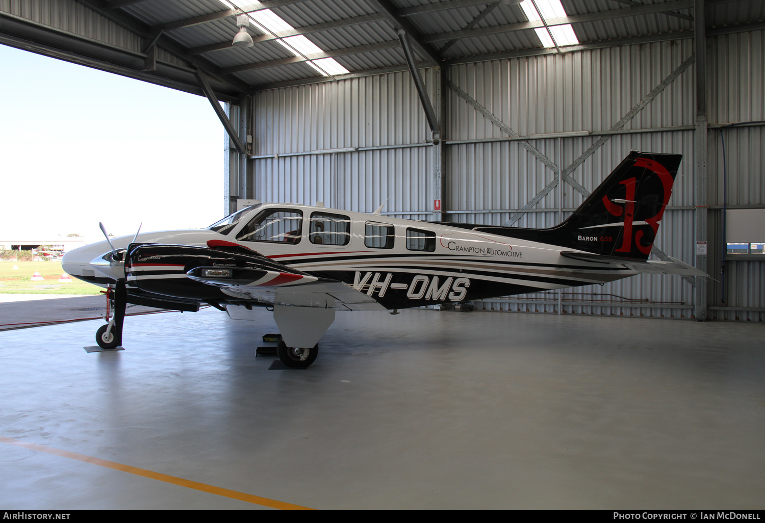Aircraft Photo of VH-OMS | Beechcraft G58 Baron | Crampton Automotive | AirHistory.net #150638