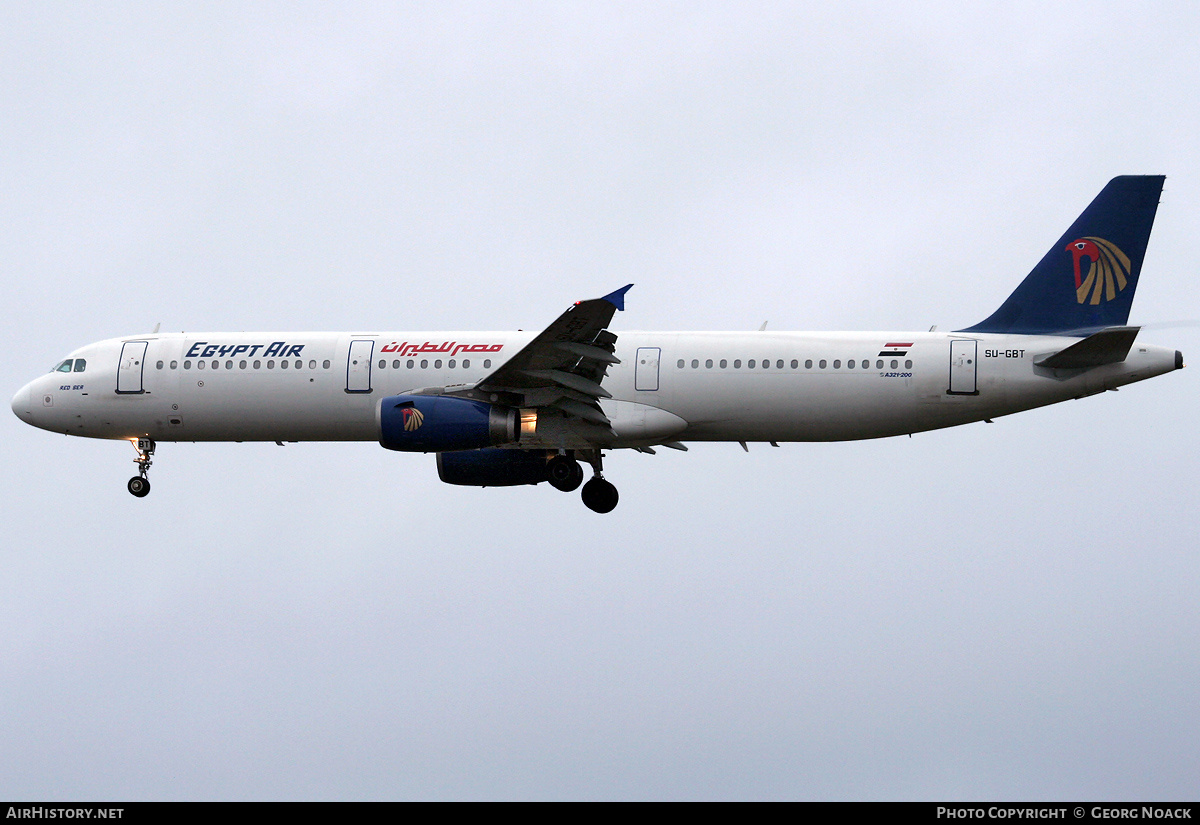 Aircraft Photo of SU-GBT | Airbus A321-131 | EgyptAir | AirHistory.net #150682