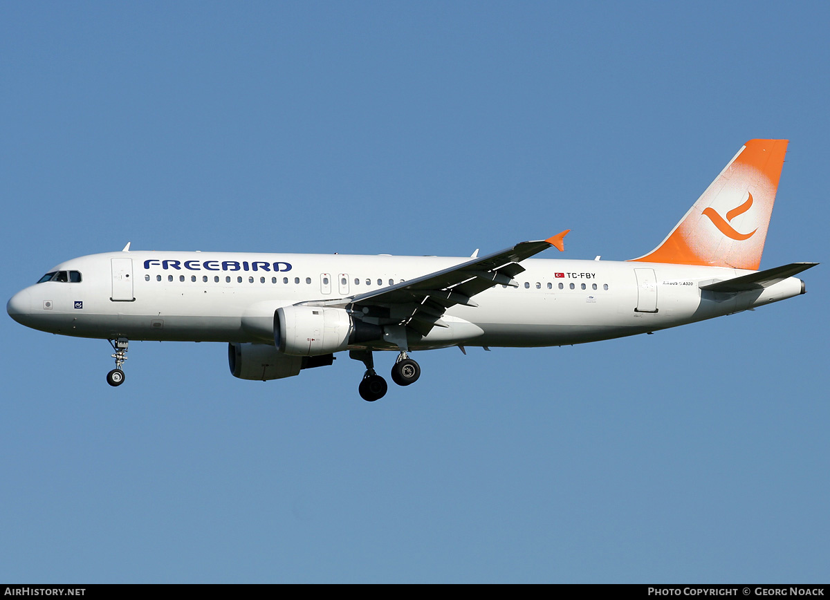 Aircraft Photo of TC-FBY | Airbus A320-211 | Freebird Airlines | AirHistory.net #150750