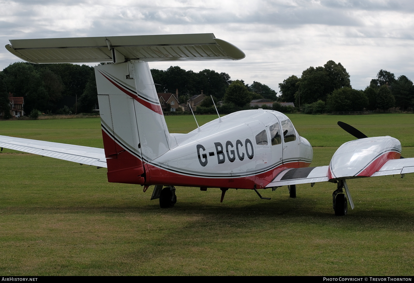 Aircraft Photo of G-BGCO | Piper PA-44-180 Seminole | AirHistory.net #150771