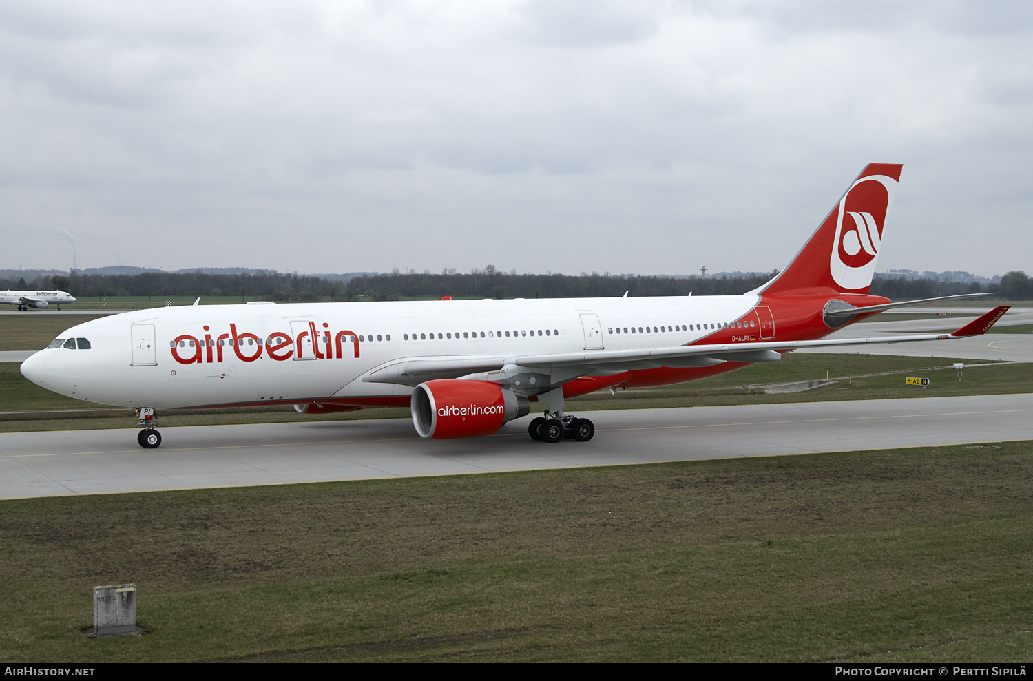 Aircraft Photo of D-ALPI | Airbus A330-223 | Air Berlin | AirHistory.net #150999