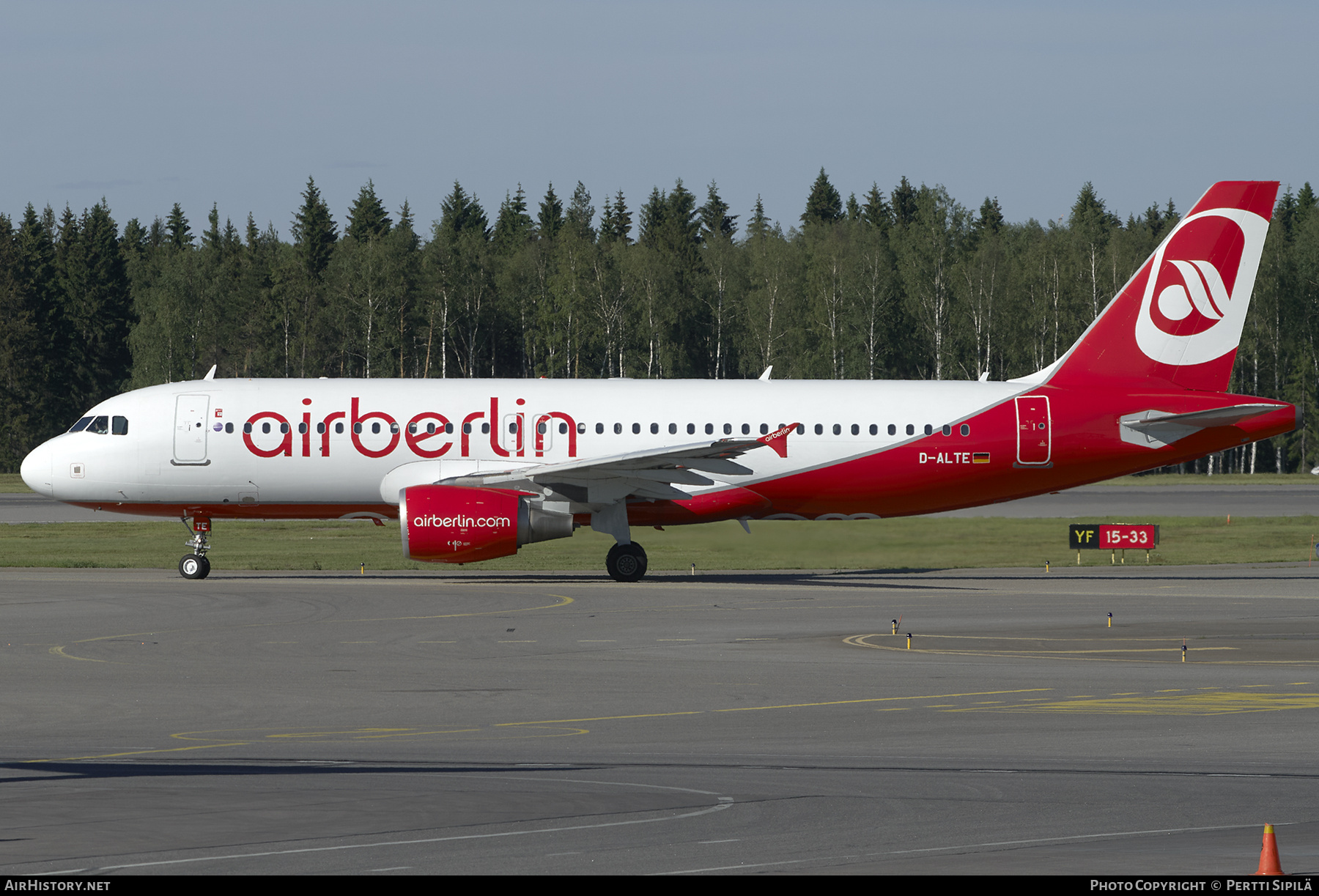 Aircraft Photo of D-ALTE | Airbus A320-214 | Air Berlin | AirHistory.net #151045
