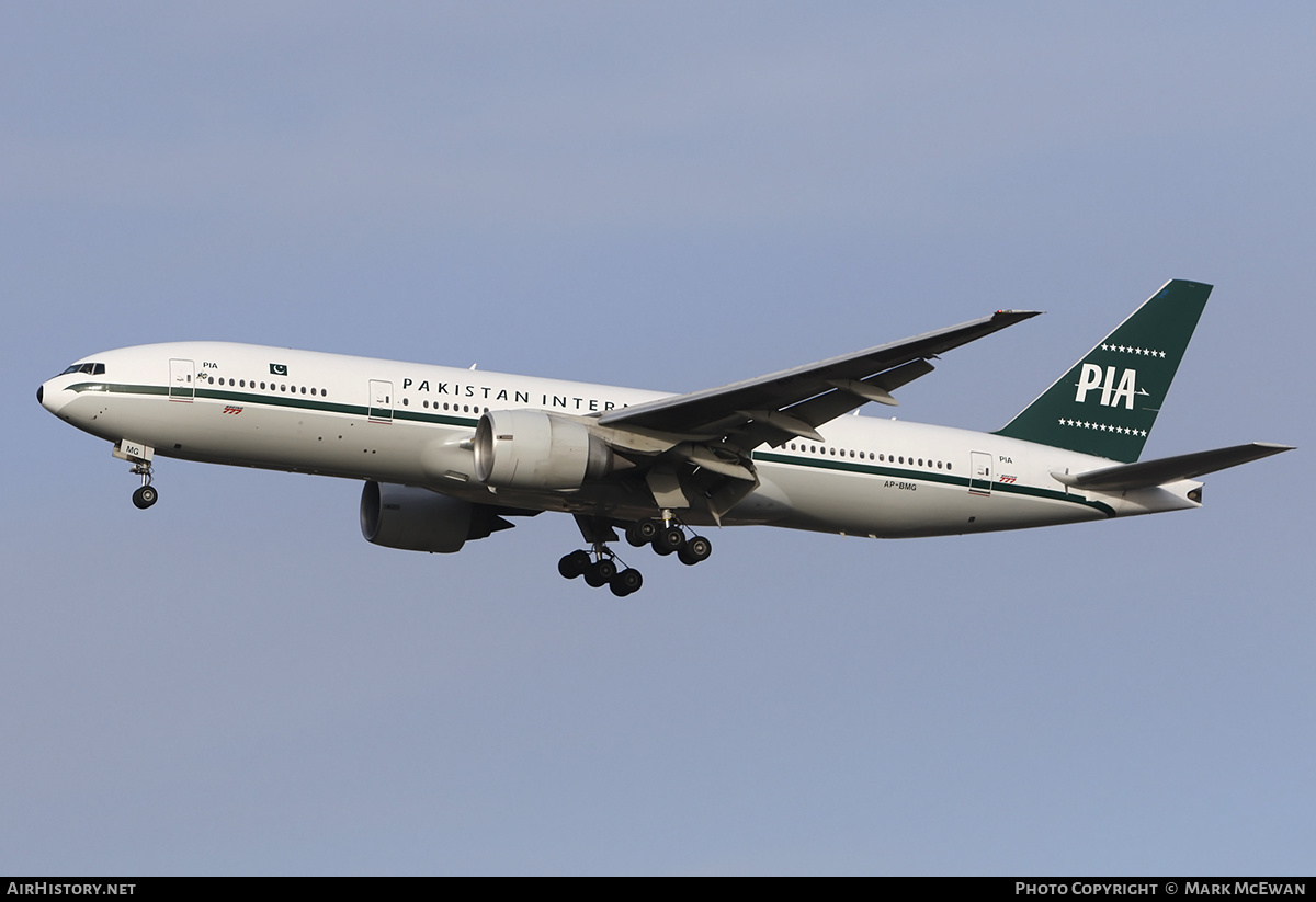 Aircraft Photo of AP-BMG | Boeing 777-2Q8/ER | Pakistan International Airlines - PIA | AirHistory.net #151117