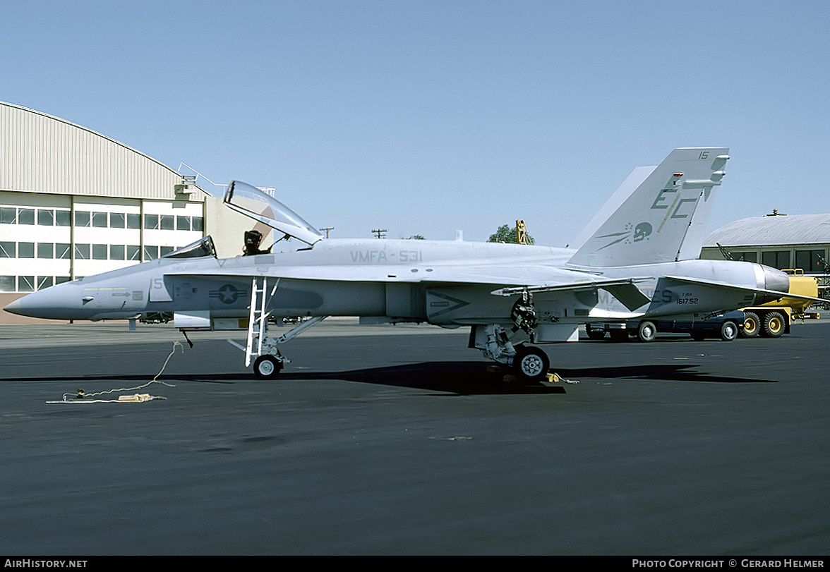 Aircraft Photo of 161752 | McDonnell Douglas F/A-18A Hornet | USA - Marines | AirHistory.net #151156