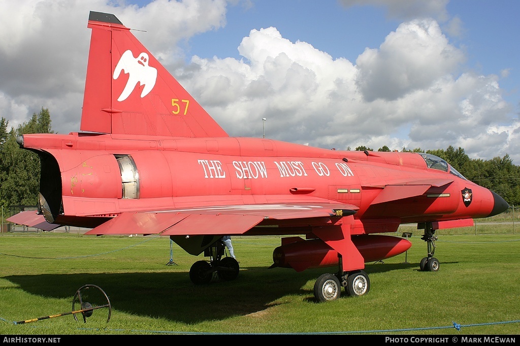 Aircraft Photo of 37027 | Saab AJS37 Viggen | Sweden - Air Force | AirHistory.net #151159