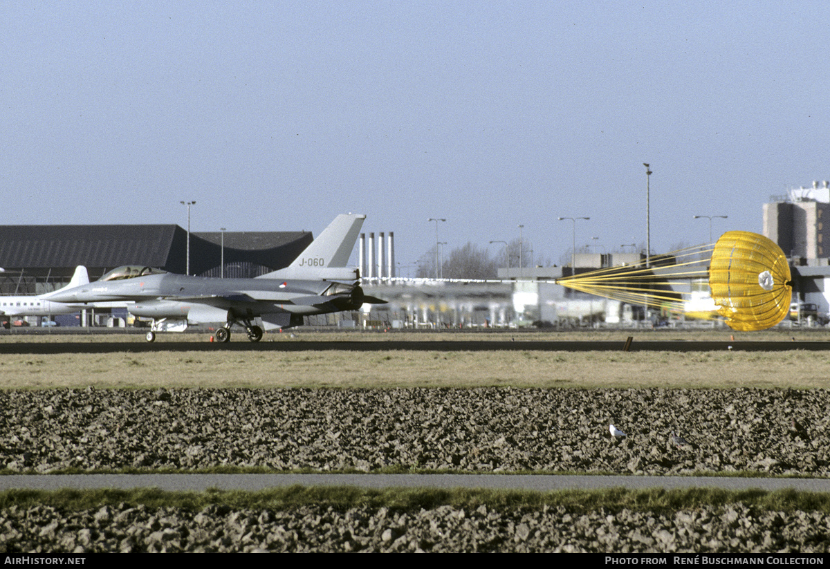 Aircraft Photo of J-060 | General Dynamics F-16A Fighting Falcon | Netherlands - Air Force | AirHistory.net #151284