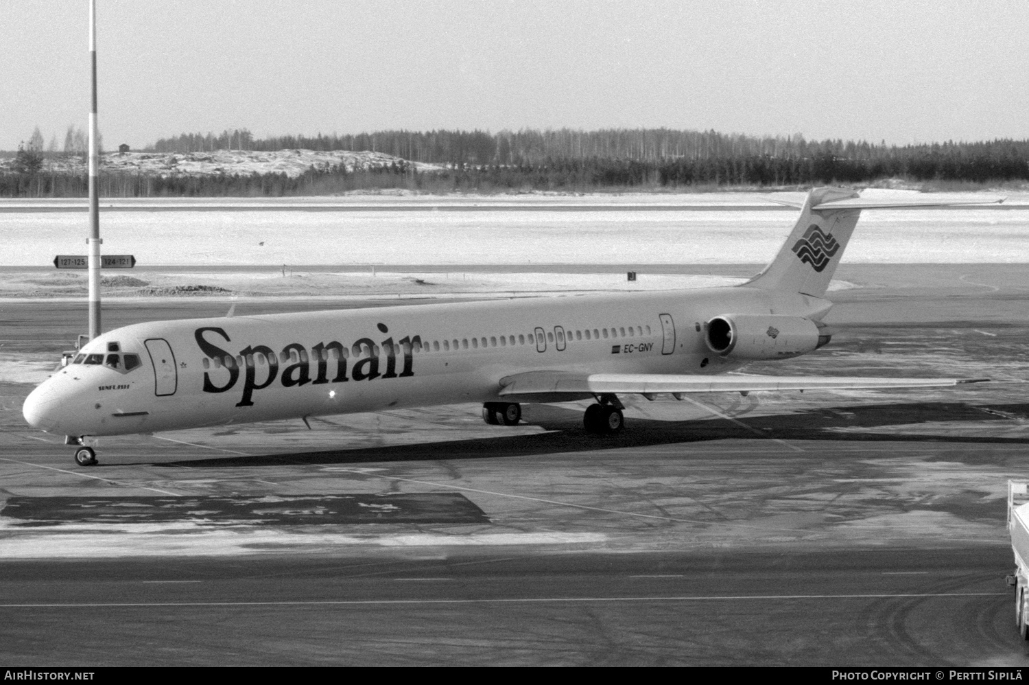 Aircraft Photo of EC-GNY | McDonnell Douglas MD-83 (DC-9-83) | Spanair | AirHistory.net #151293