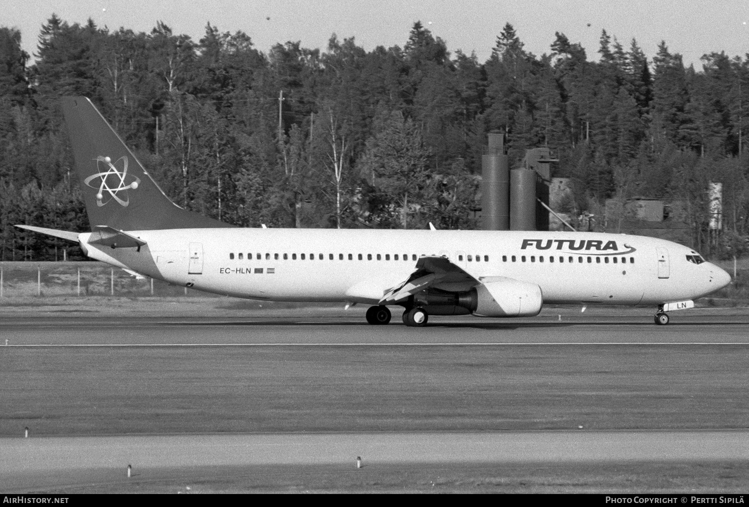 Aircraft Photo of EC-HLN | Boeing 737-86N | Futura International Airways | AirHistory.net #151319