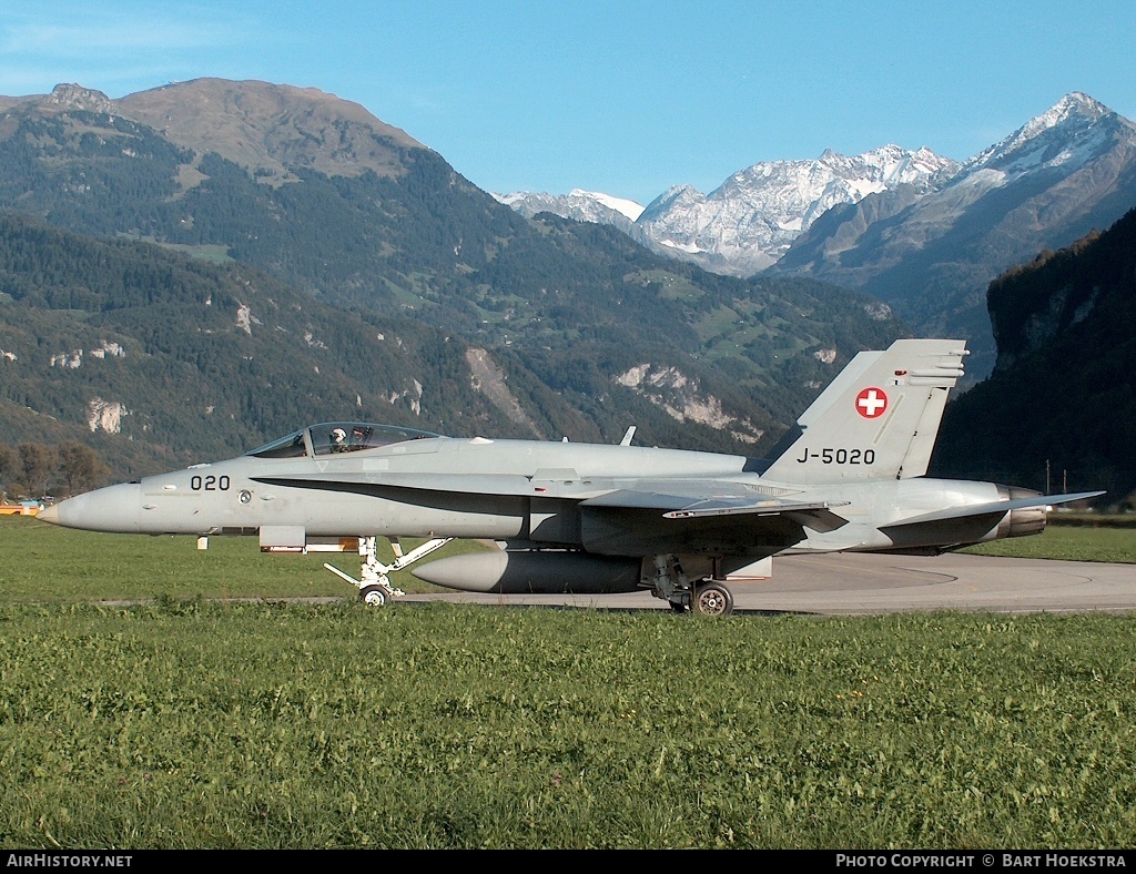Aircraft Photo of J-5020 | McDonnell Douglas F/A-18C Hornet | Switzerland - Air Force | AirHistory.net #151424