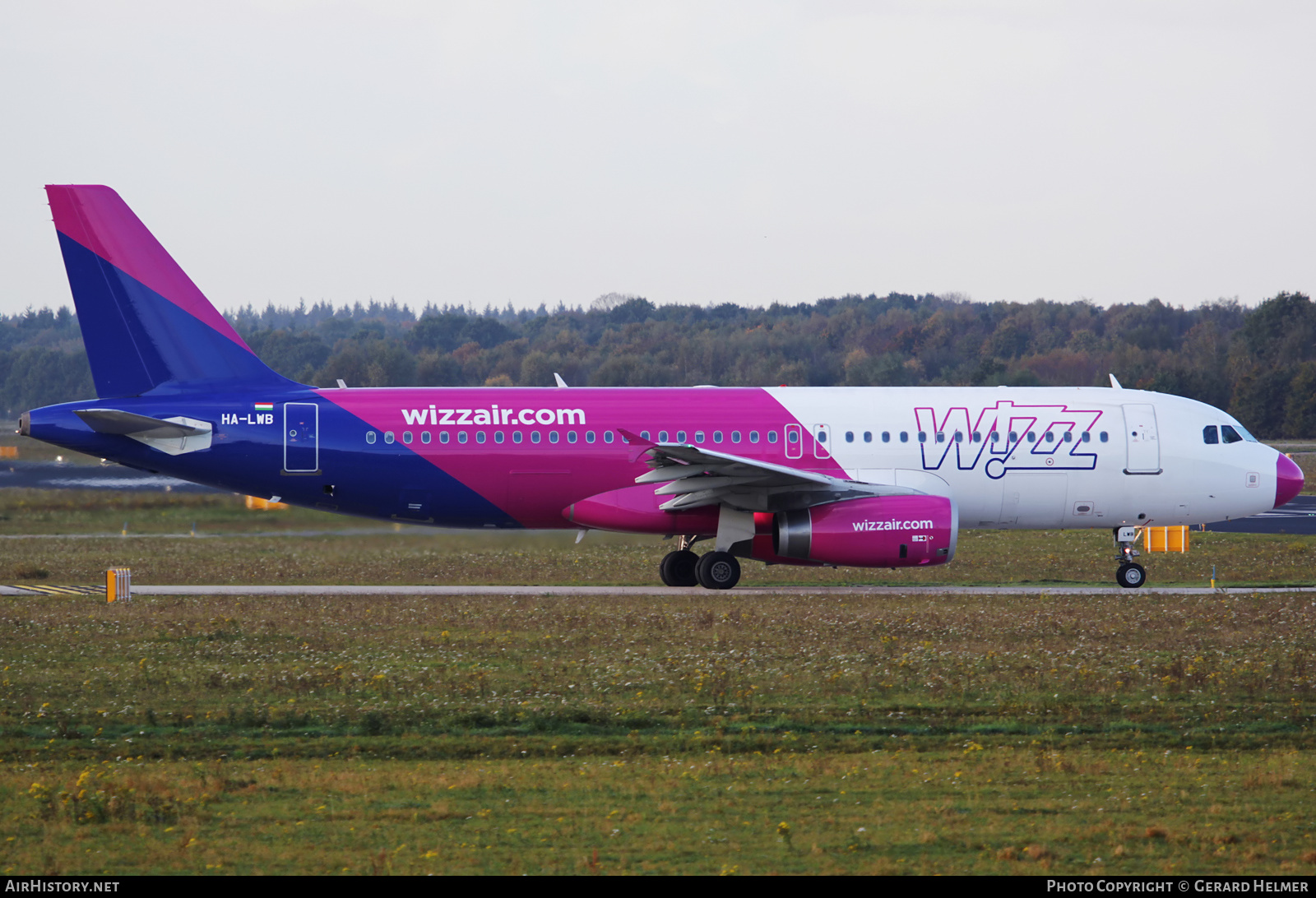 Aircraft Photo of HA-LWB | Airbus A320-232 | Wizz Air | AirHistory.net #151456
