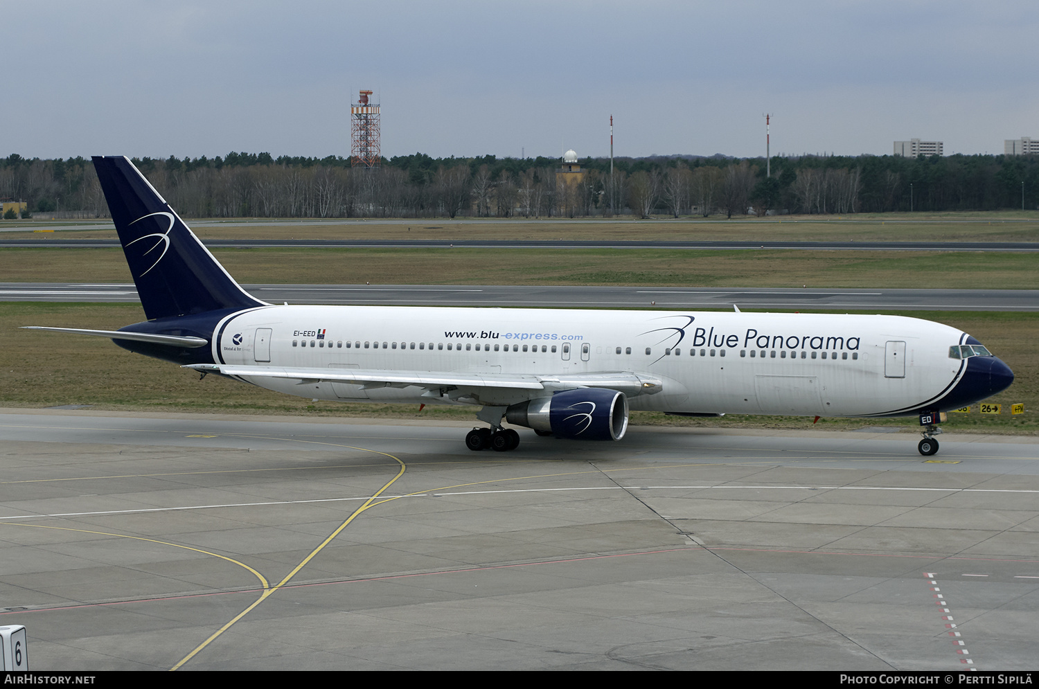Aircraft Photo of EI-EED | Boeing 767-31A/ER | Blue Panorama Airlines | AirHistory.net #151568