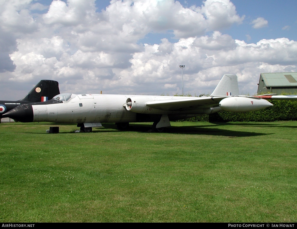 Aircraft Photo of WH904 | English Electric Canberra T19 | UK - Air Force | AirHistory.net #151570