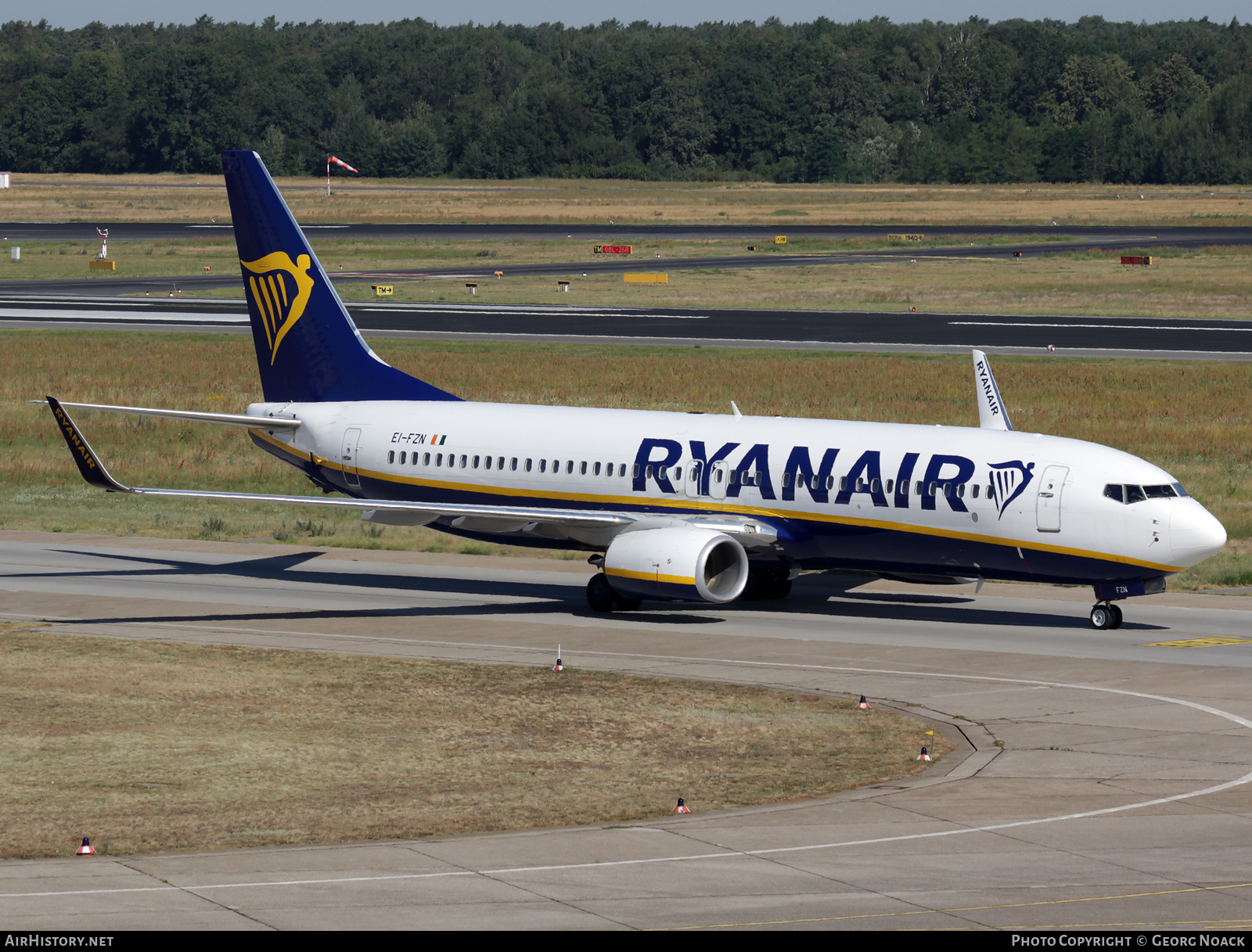 Aircraft Photo of EI-FZN | Boeing 737-800 | Ryanair | AirHistory.net #151588