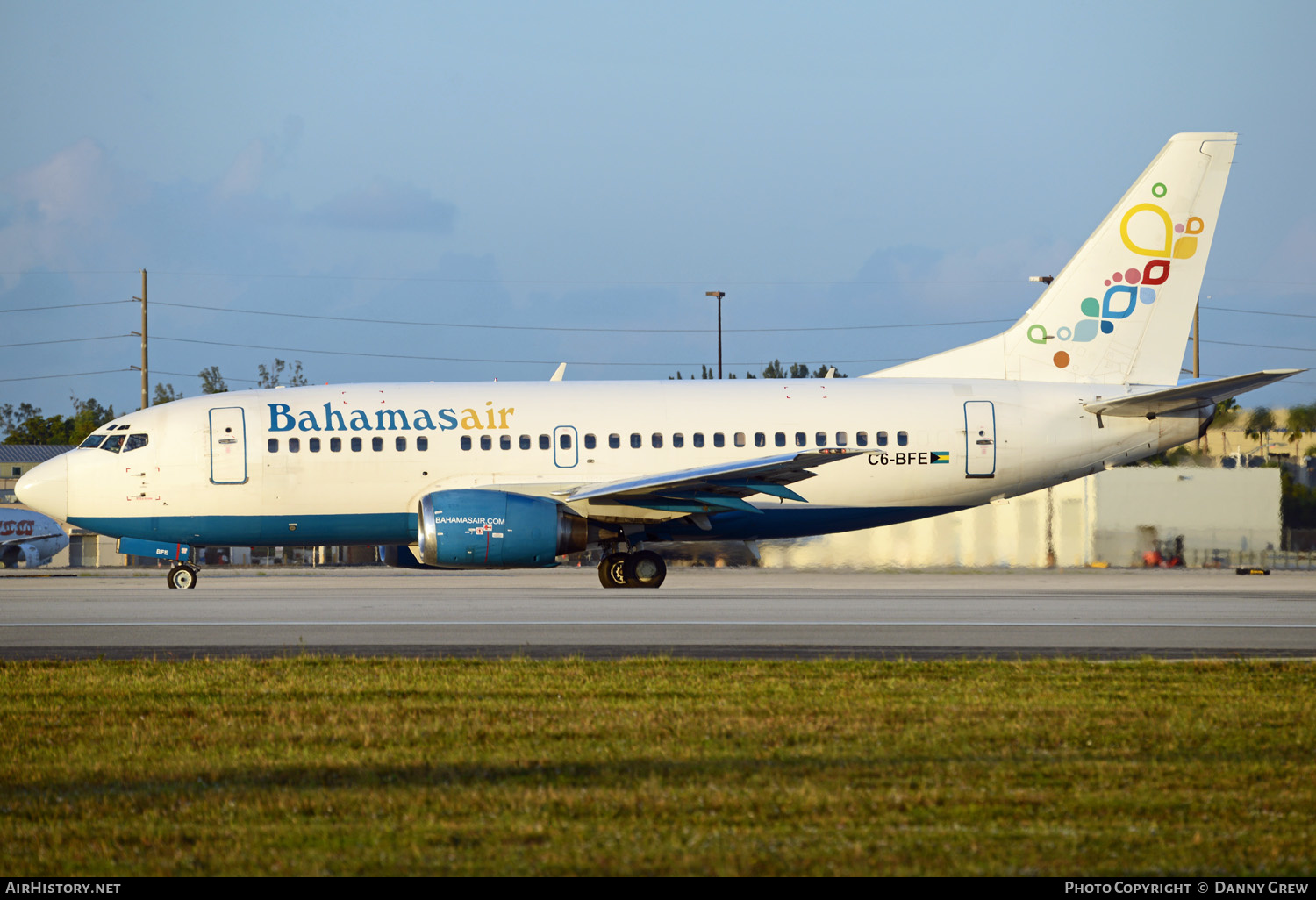 Aircraft Photo of C6-BFE | Boeing 737-5H6 | Bahamasair | AirHistory.net #151616