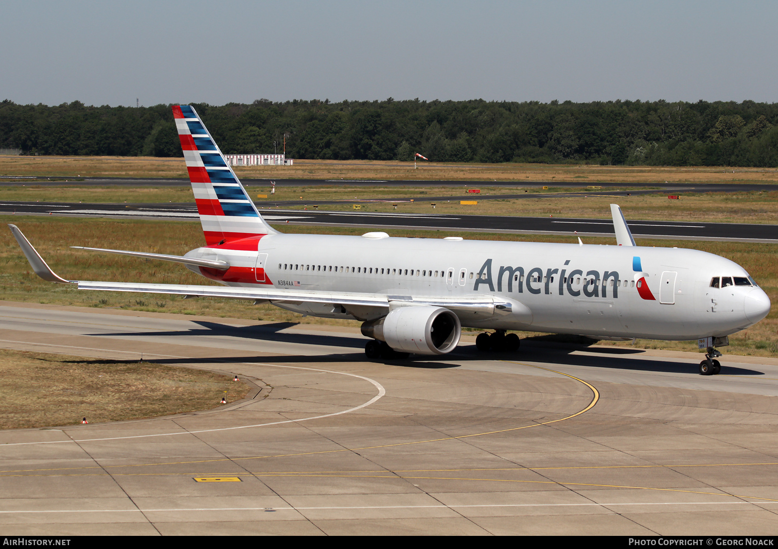 Aircraft Photo of N384AA | Boeing 767-323/ER | American Airlines | AirHistory.net #151637