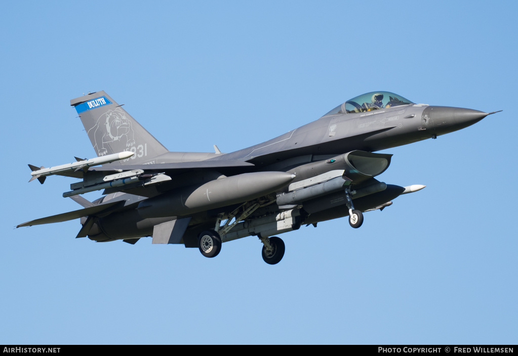 Aircraft Photo of 90-0831 / AF90-831 | General Dynamics F-16CM Fighting Falcon | USA - Air Force | AirHistory.net #151687