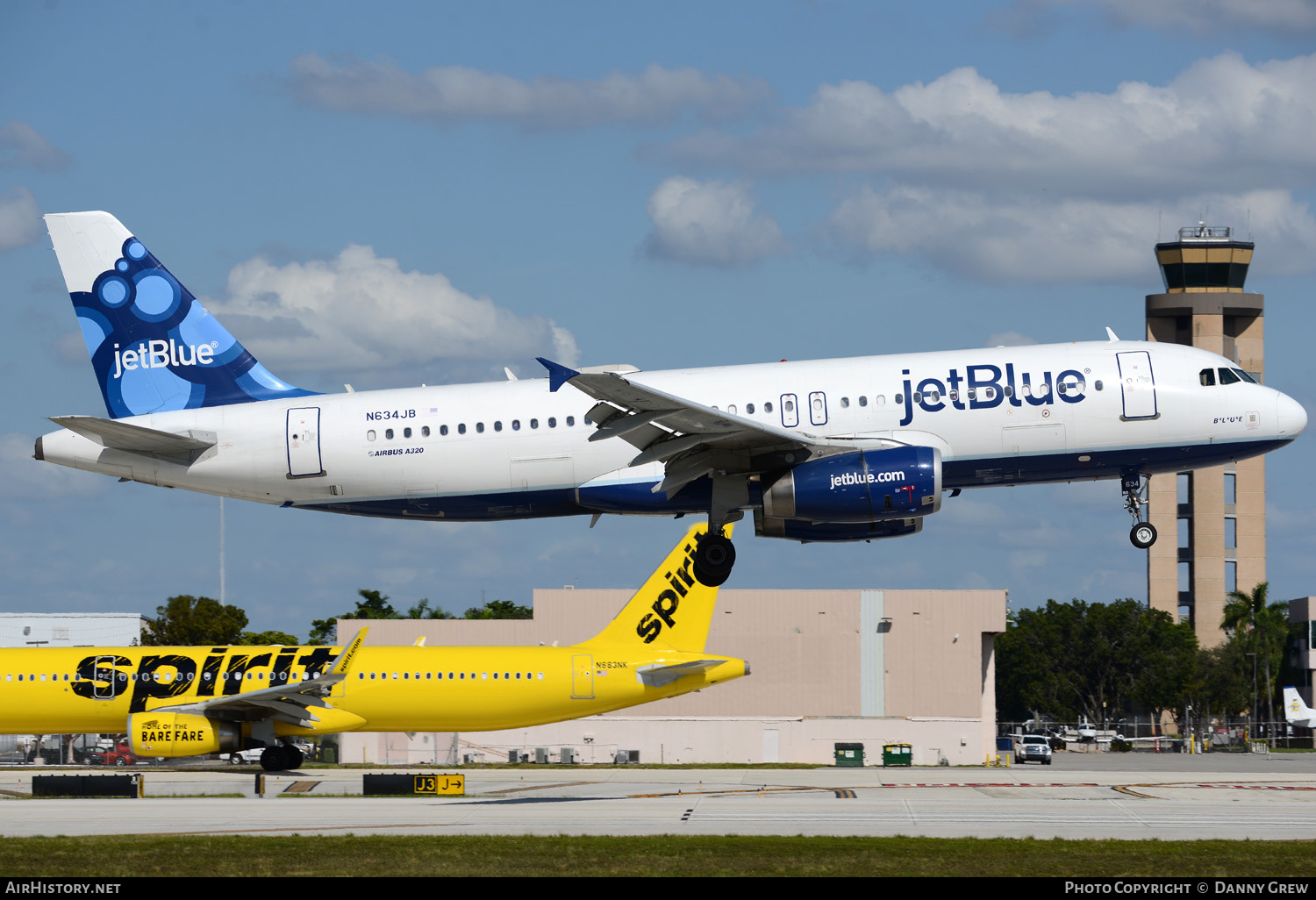 Aircraft Photo of N634JB | Airbus A320-232 | JetBlue Airways | AirHistory.net #151691