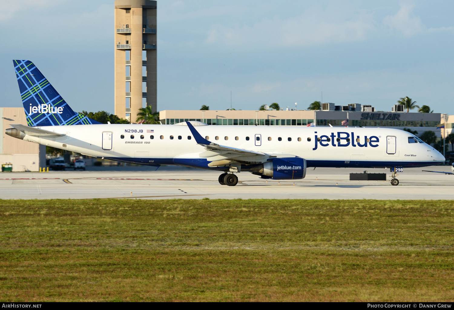 Aircraft Photo of N298JB | Embraer 190AR (ERJ-190-100IGW) | JetBlue Airways | AirHistory.net #151792