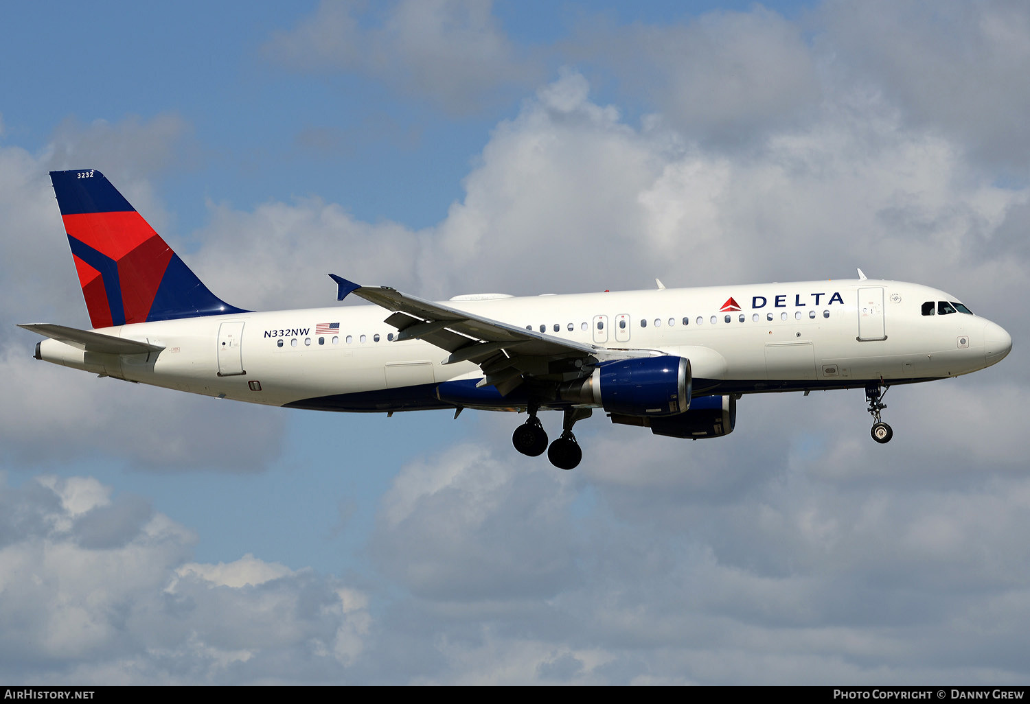 Aircraft Photo of N332NW | Airbus A320-211 | Delta Air Lines | AirHistory.net #151858